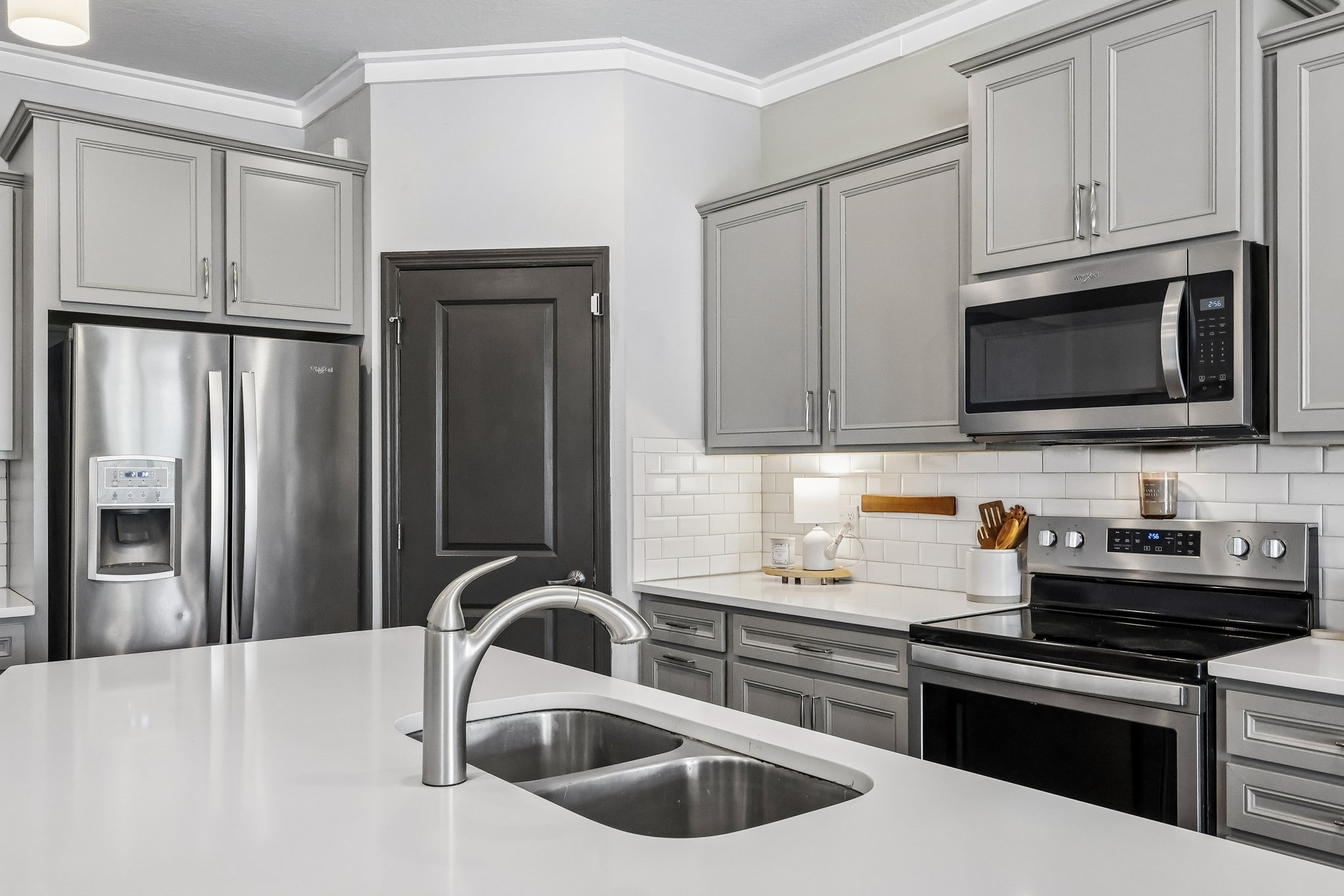 Auburn Ridge Dr -S2104-018.jpg