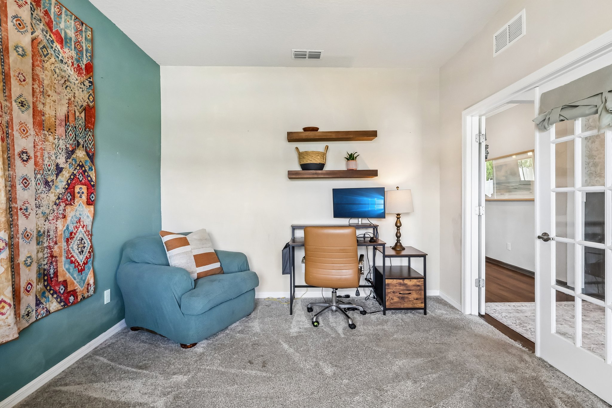 Auburn Ridge Dr -S2104-020.jpg