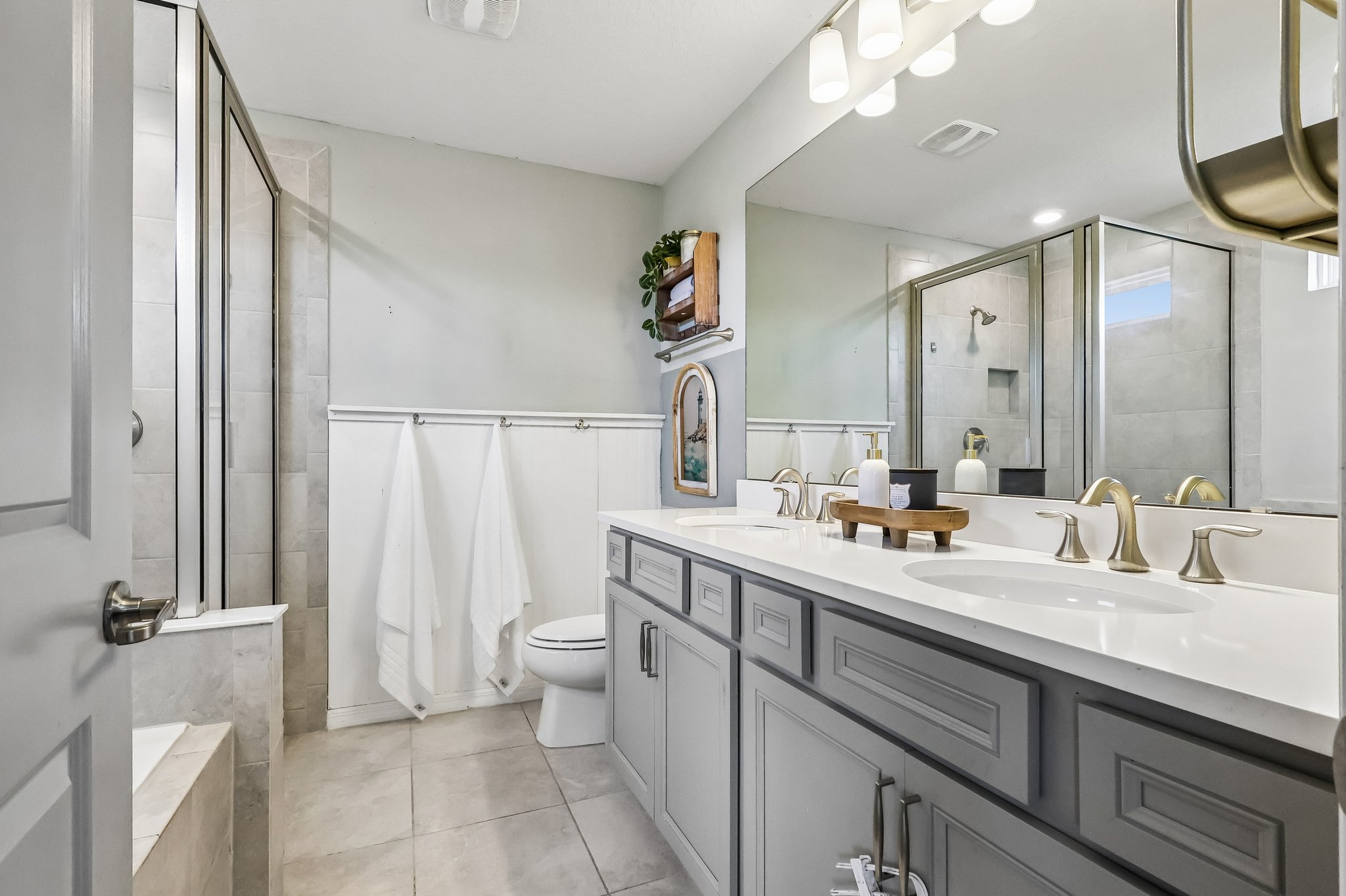 Auburn Ridge Dr -S2104-038.jpg