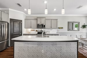 Auburn Ridge Dr -S2104-016.jpg