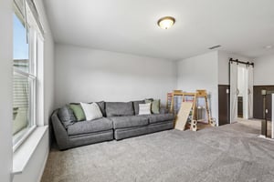 Auburn Ridge Dr -S2104-025.jpg