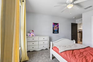 Auburn Ridge Dr -S2104-029.jpg