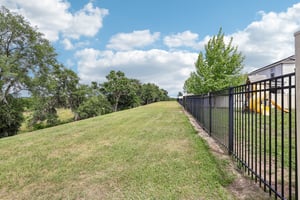 Auburn Ridge Dr -S2104-043.jpg