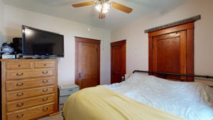  Photo 40