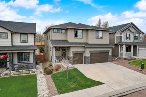 Reed Grass Way -070