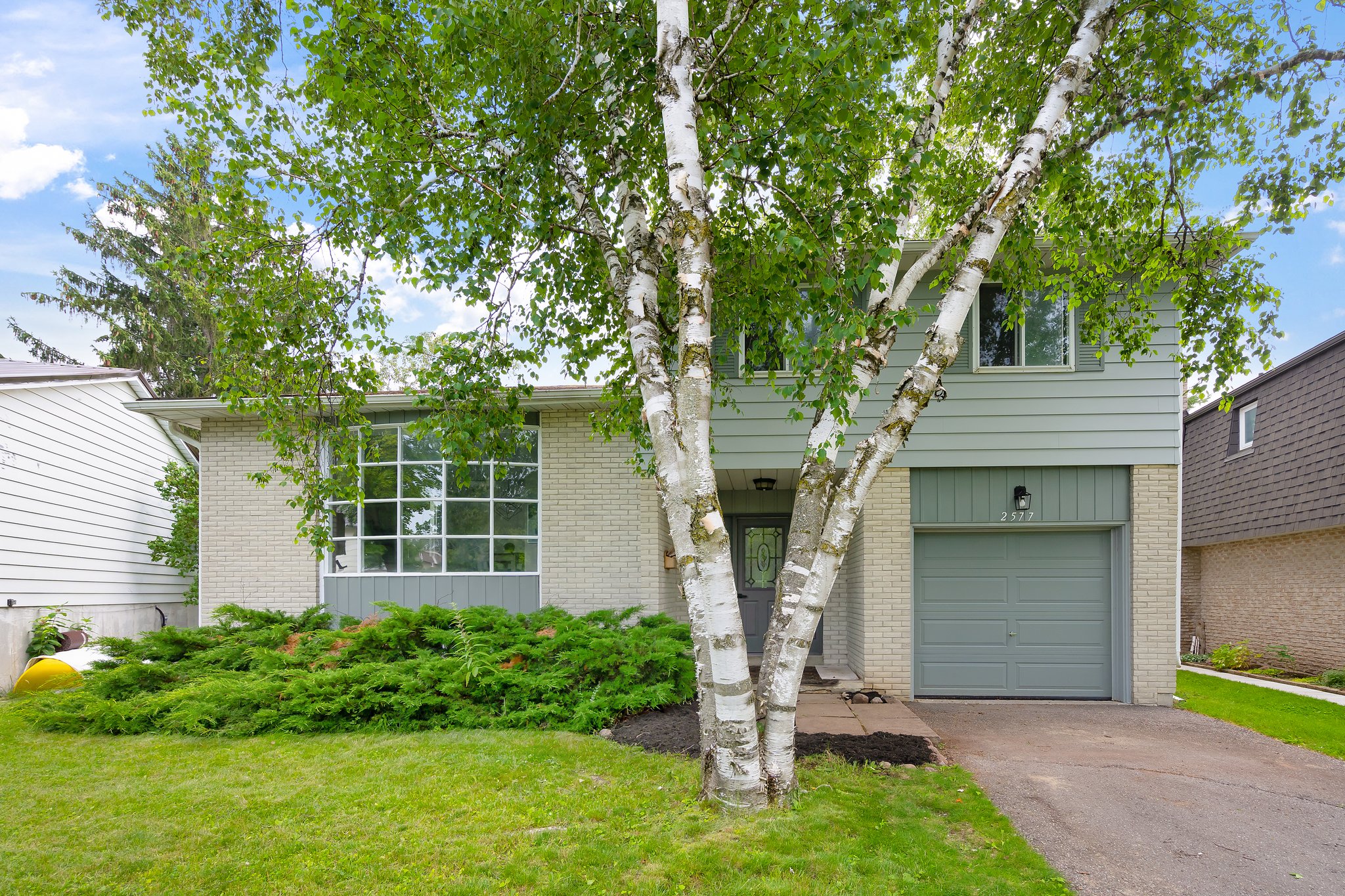 2577 Ridgetop Crescent, Peterborough, ON K9L 1J1, Canada