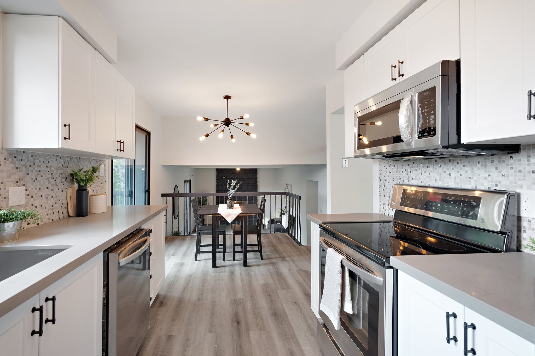 2577 Ridgetop Crescent, Peterborough, ON K9L 1J1, Canada Photo 19