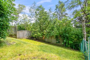 2577 Ridgetop Crescent, Peterborough, ON K9L 1J1, Canada Photo 30