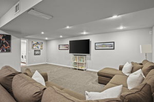  Photo 49