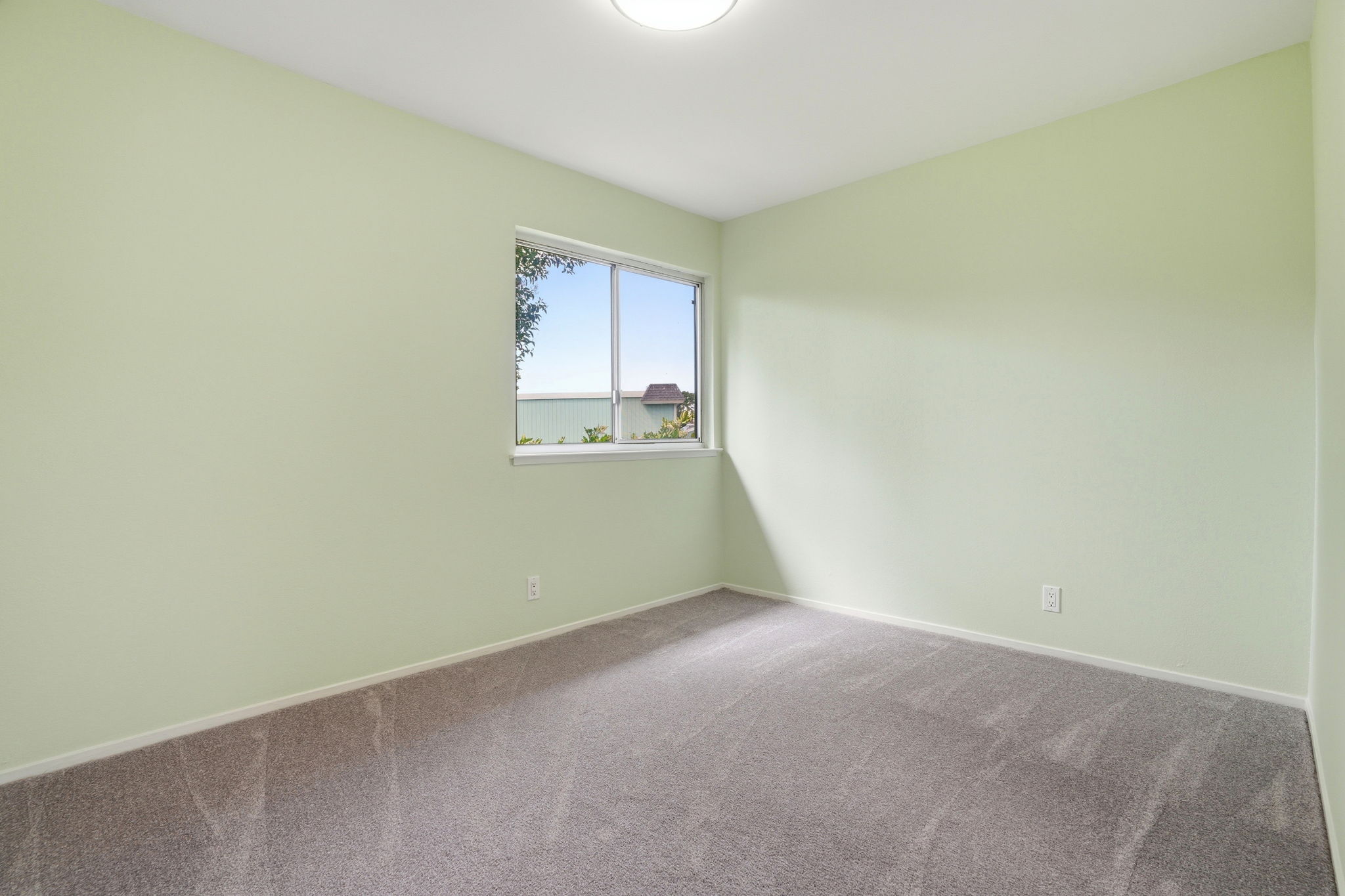 018_F8_2579 Greendale Dr