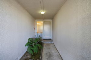 004_F8_2579 Greendale Dr