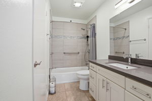 024_F8_2579 Greendale Dr
