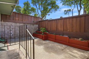 028_F8_2579 Greendale Dr