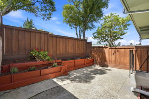 029_F8_2579 Greendale Dr