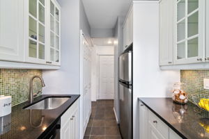  258 Barrow St Apt 2B, Jersey City, NJ 07302, US Photo 7