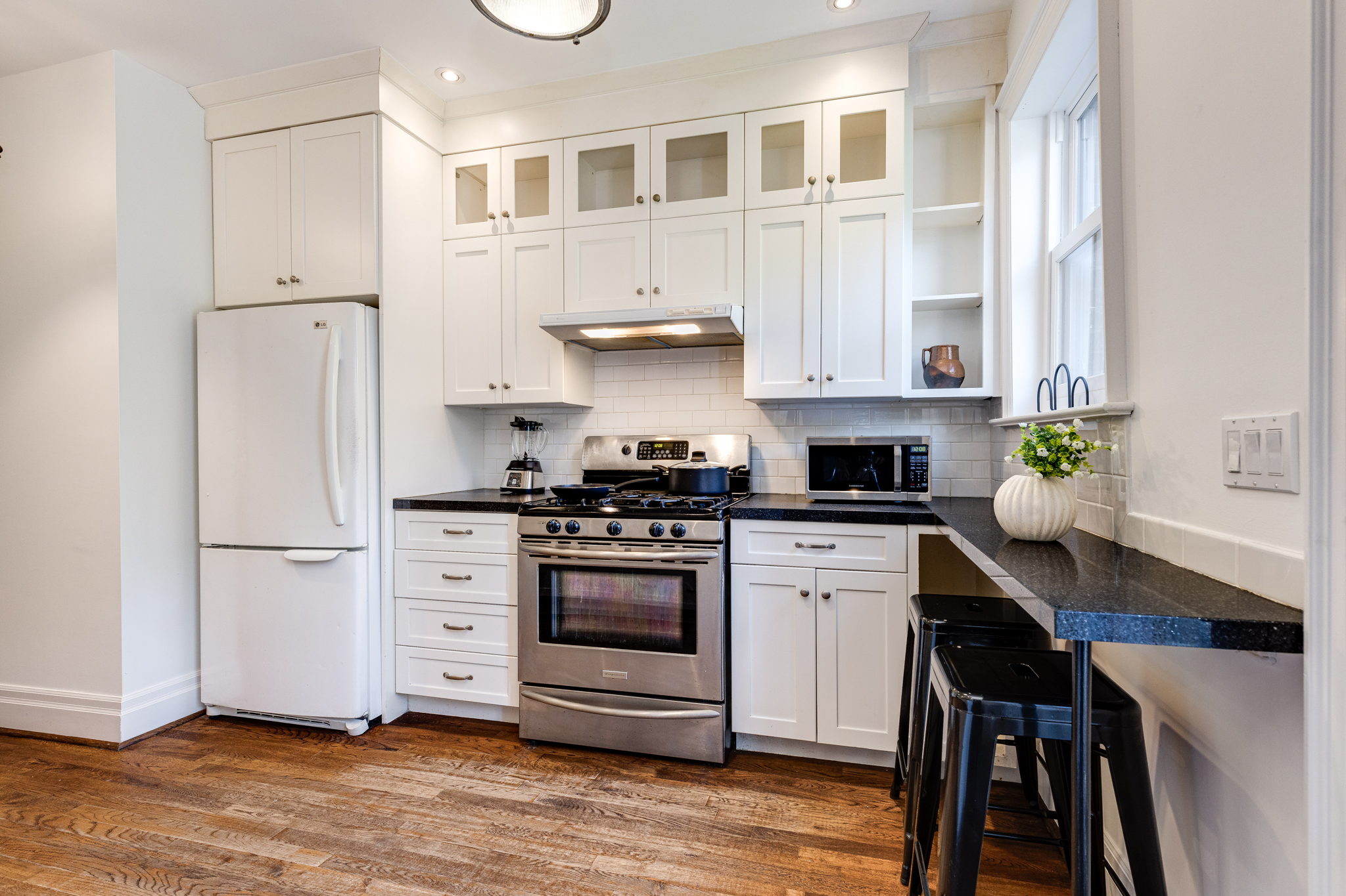 Toronto property showcase — delivered property photograph 5