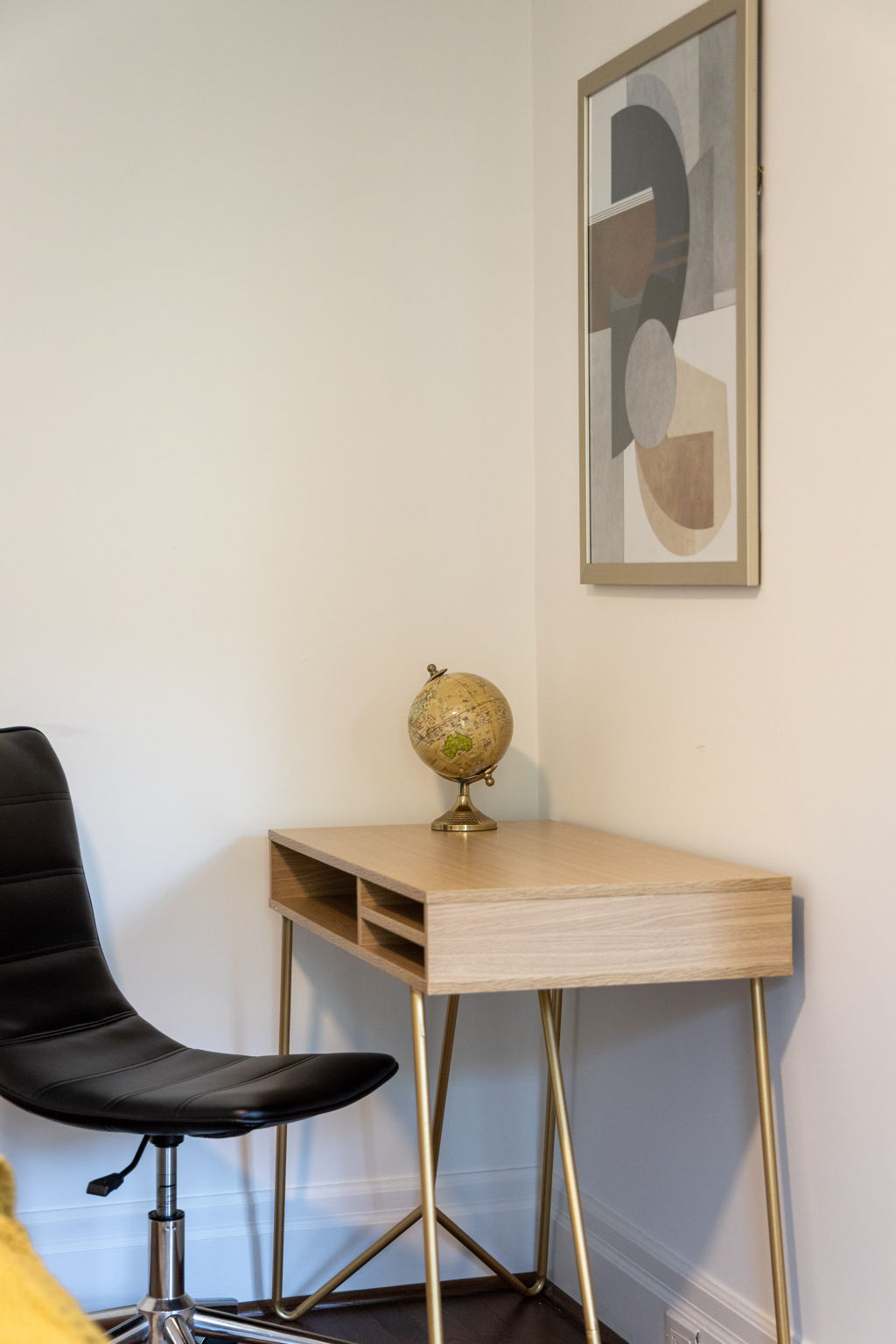Toronto property showcase — delivered property photograph 30