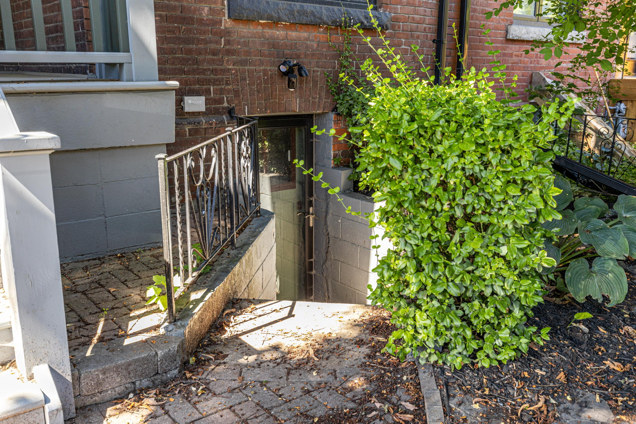 Toronto property showcase — delivered property photograph 35