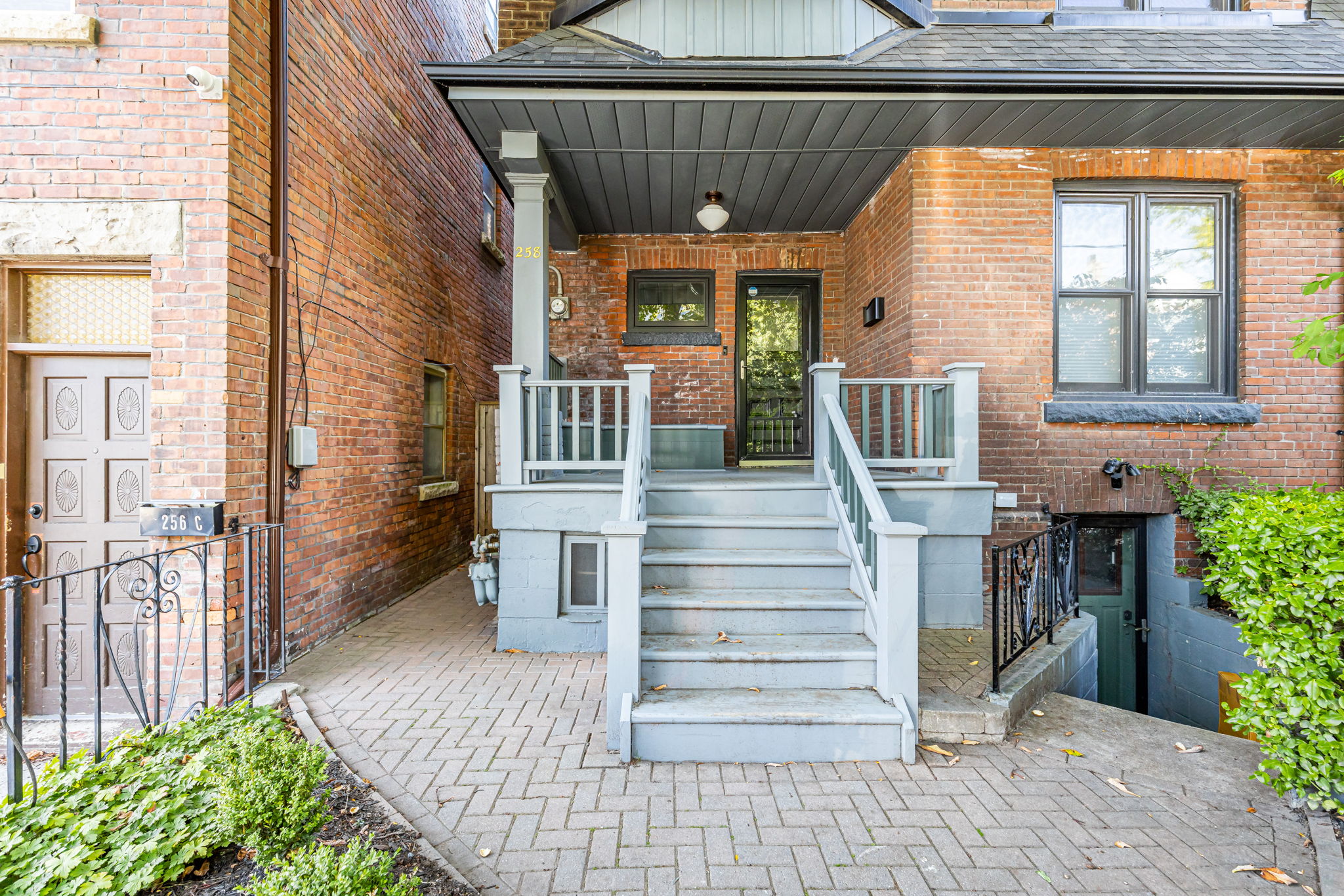 Toronto property showcase — delivered property photograph 46