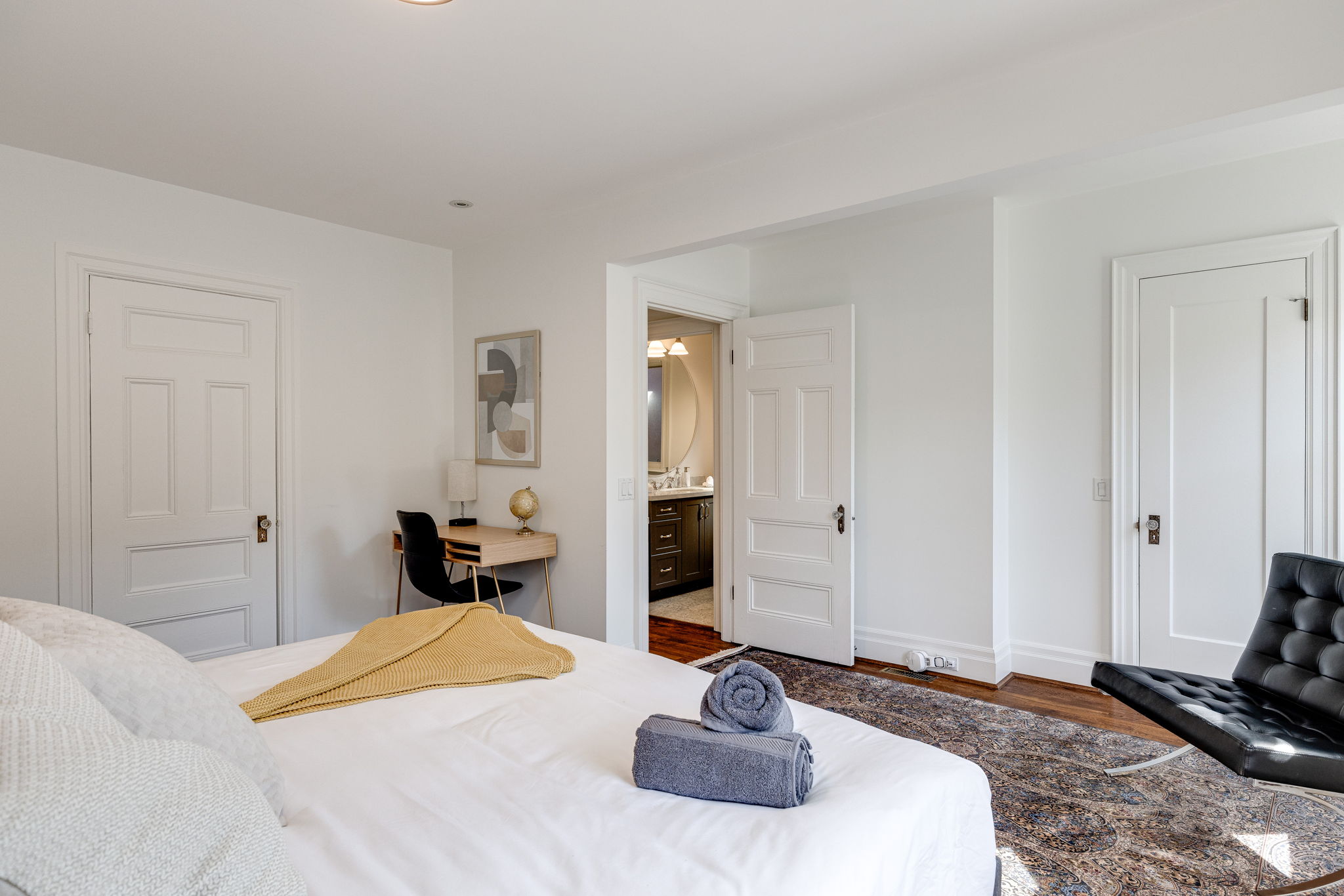 Toronto property showcase — delivered property photograph 19