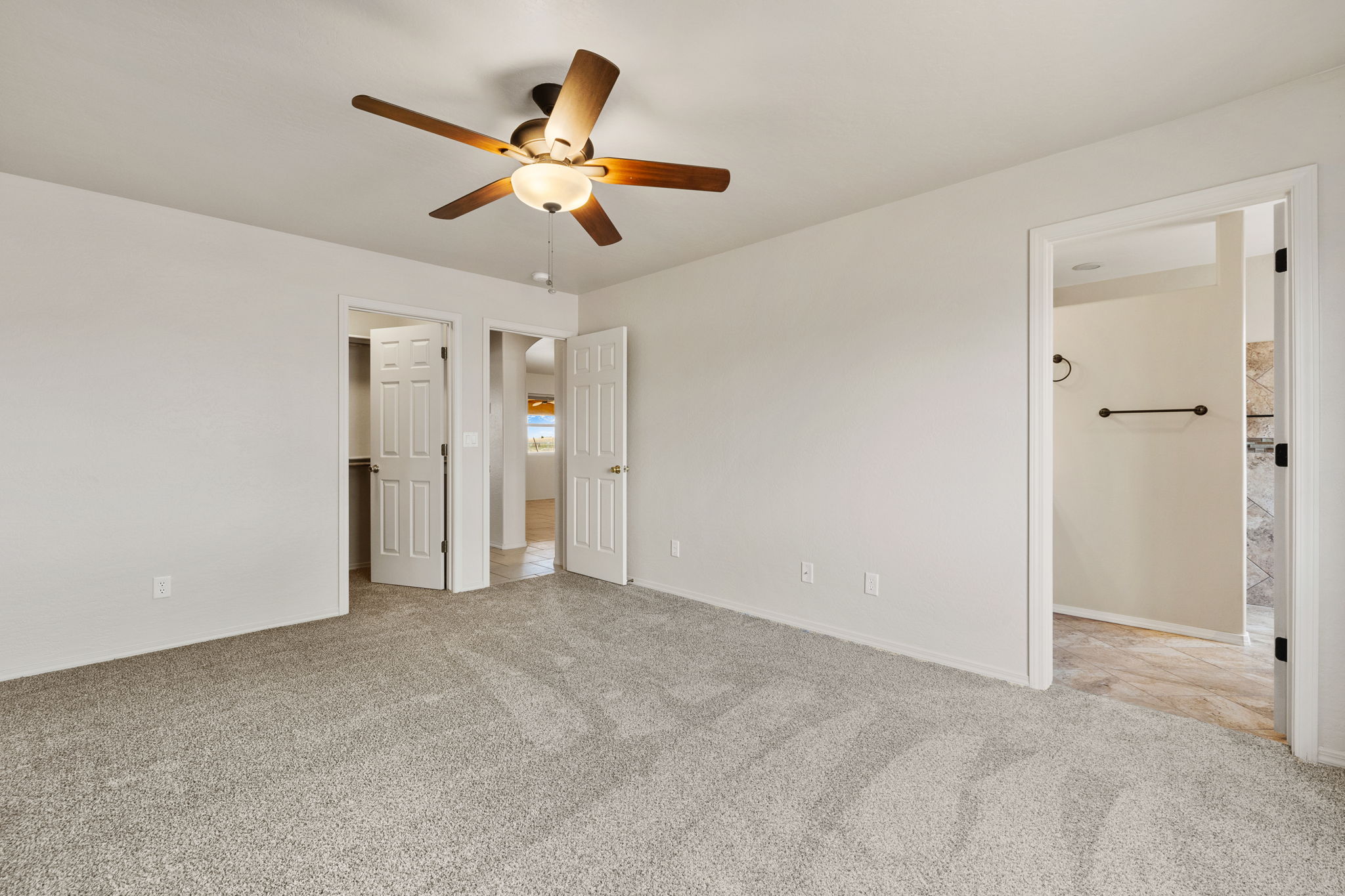 Primary Bedroom_2