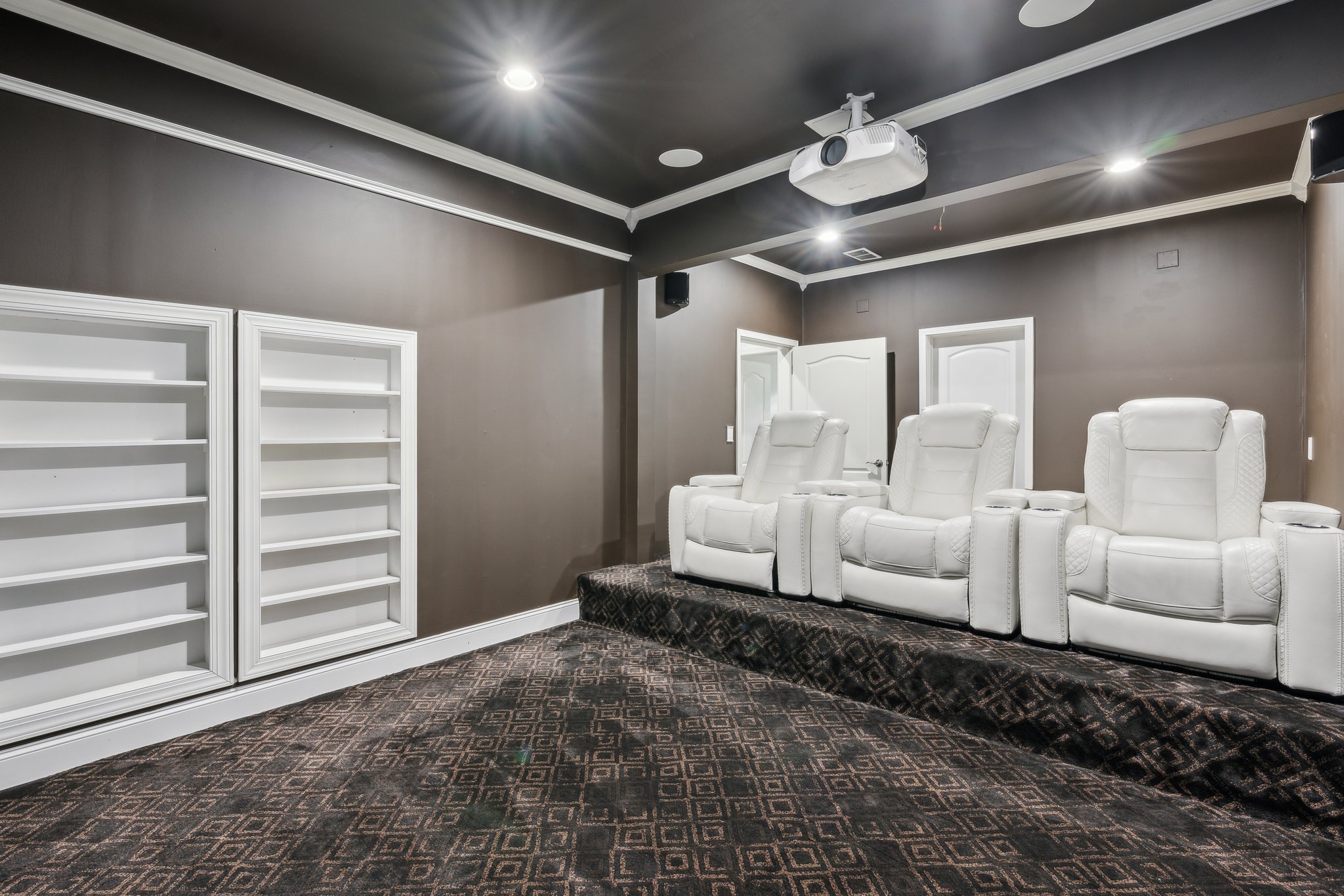 Local_Flavor_Films-2581 Trailing Ivy Way NE, Buford, GA 30519-318.jpg