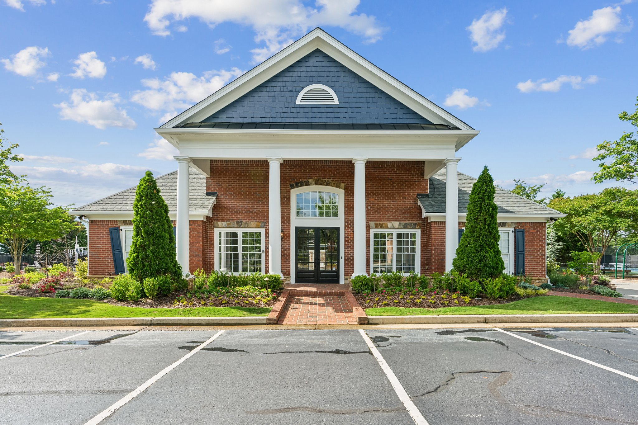 Local_Flavor_Films-2581 Trailing Ivy Way NE, Buford, GA 30519-380.jpg