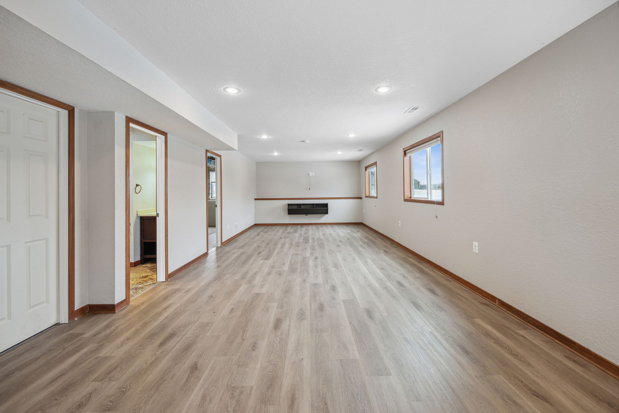 04_Interior