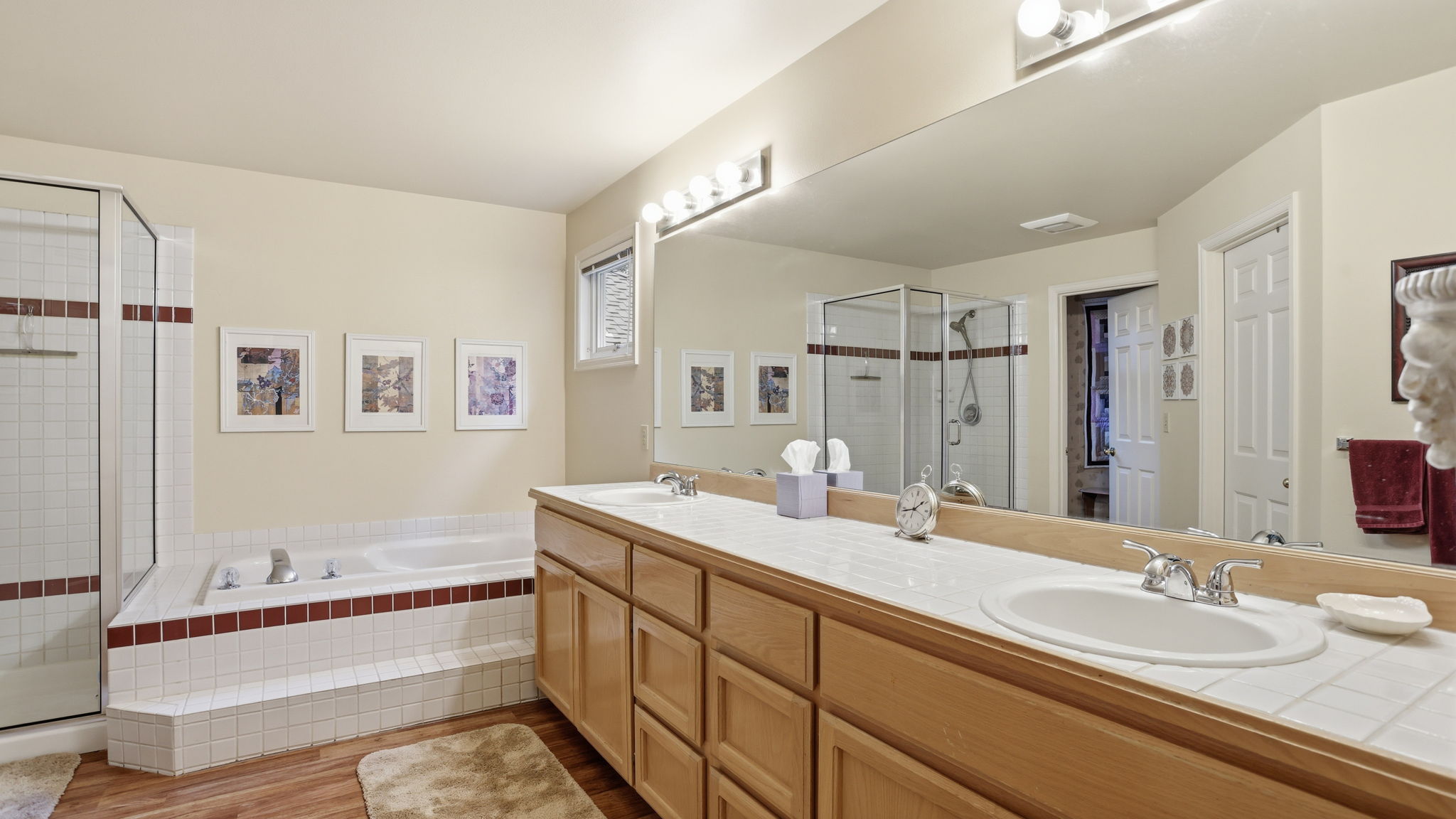  Photo 34