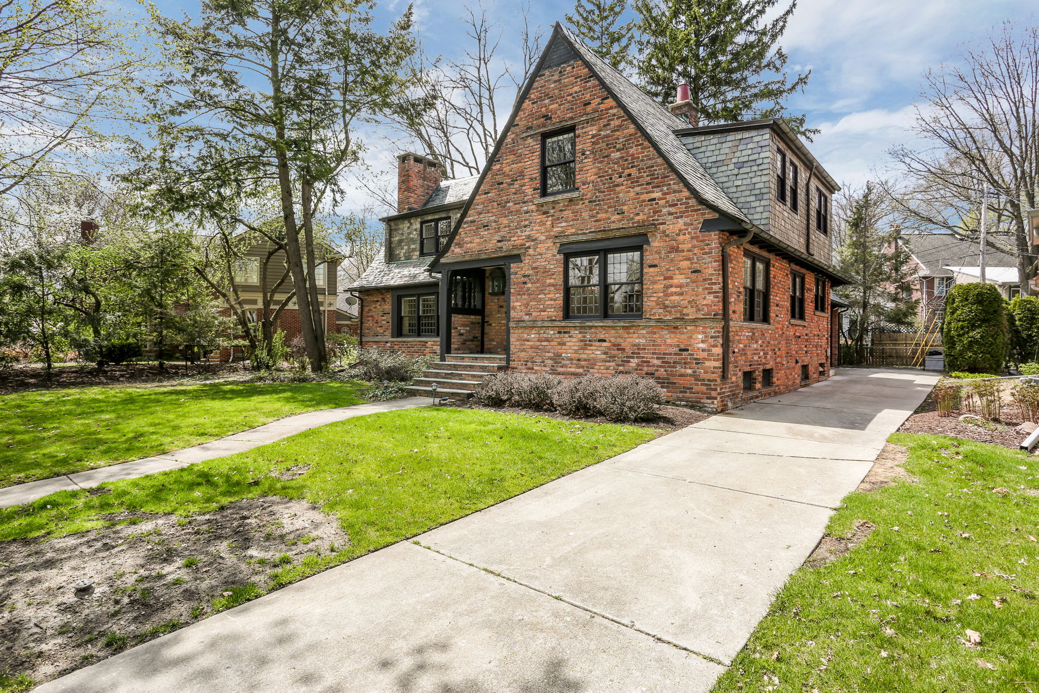  25831 Salem Rd, Huntington Woods, MI 48070, US Photo 36