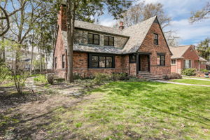  25831 Salem Rd, Huntington Woods, MI 48070, US Photo 36
