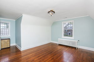  25831 Salem Rd, Huntington Woods, MI 48070, US Photo 24