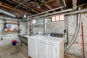  25831 Salem Rd, Huntington Woods, MI 48070, US Photo 34