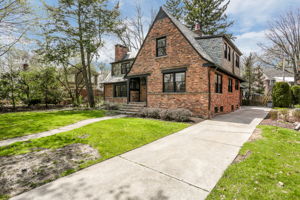  25831 Salem Rd, Huntington Woods, MI 48070, US Photo 35