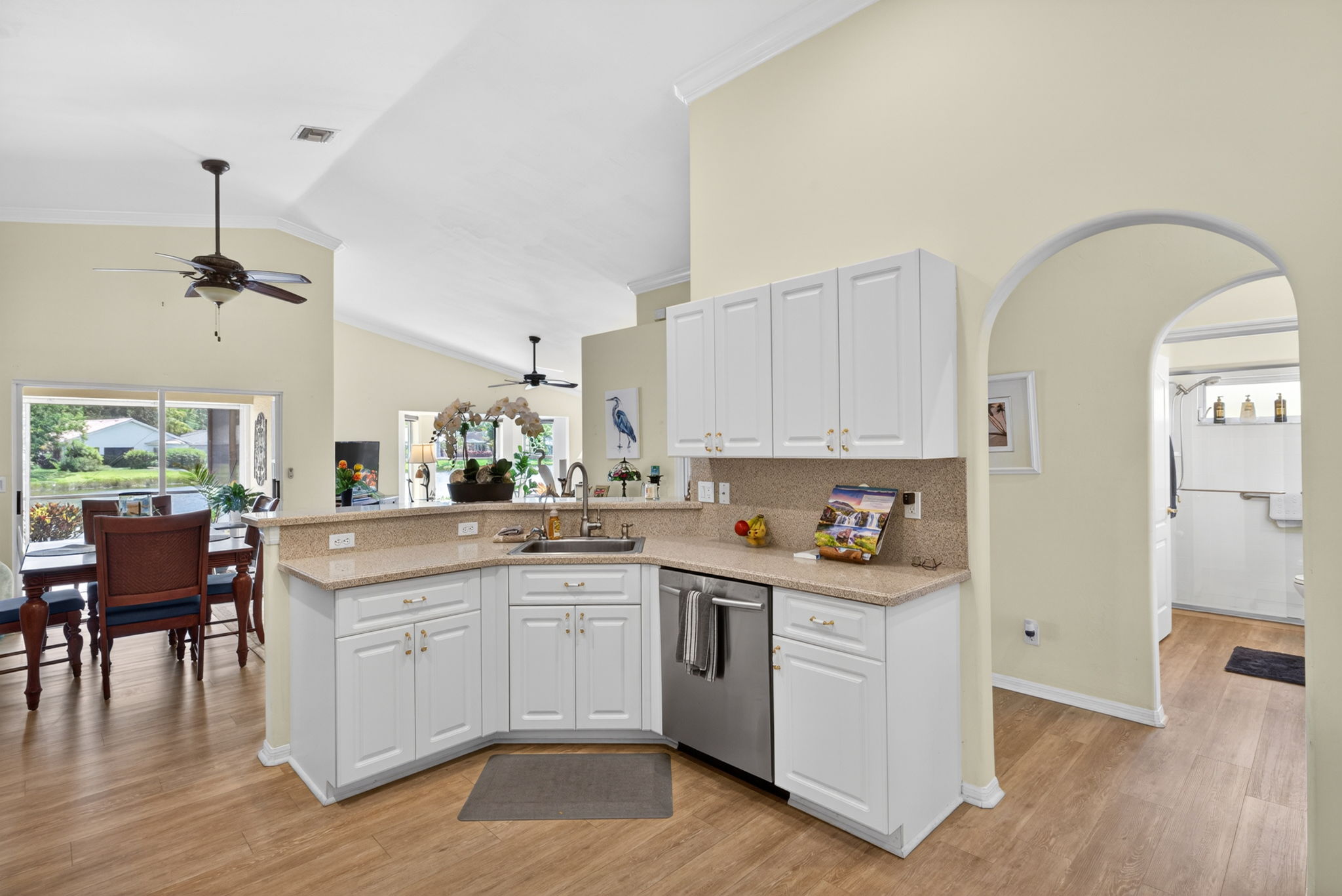 Kitchen 3 of 3