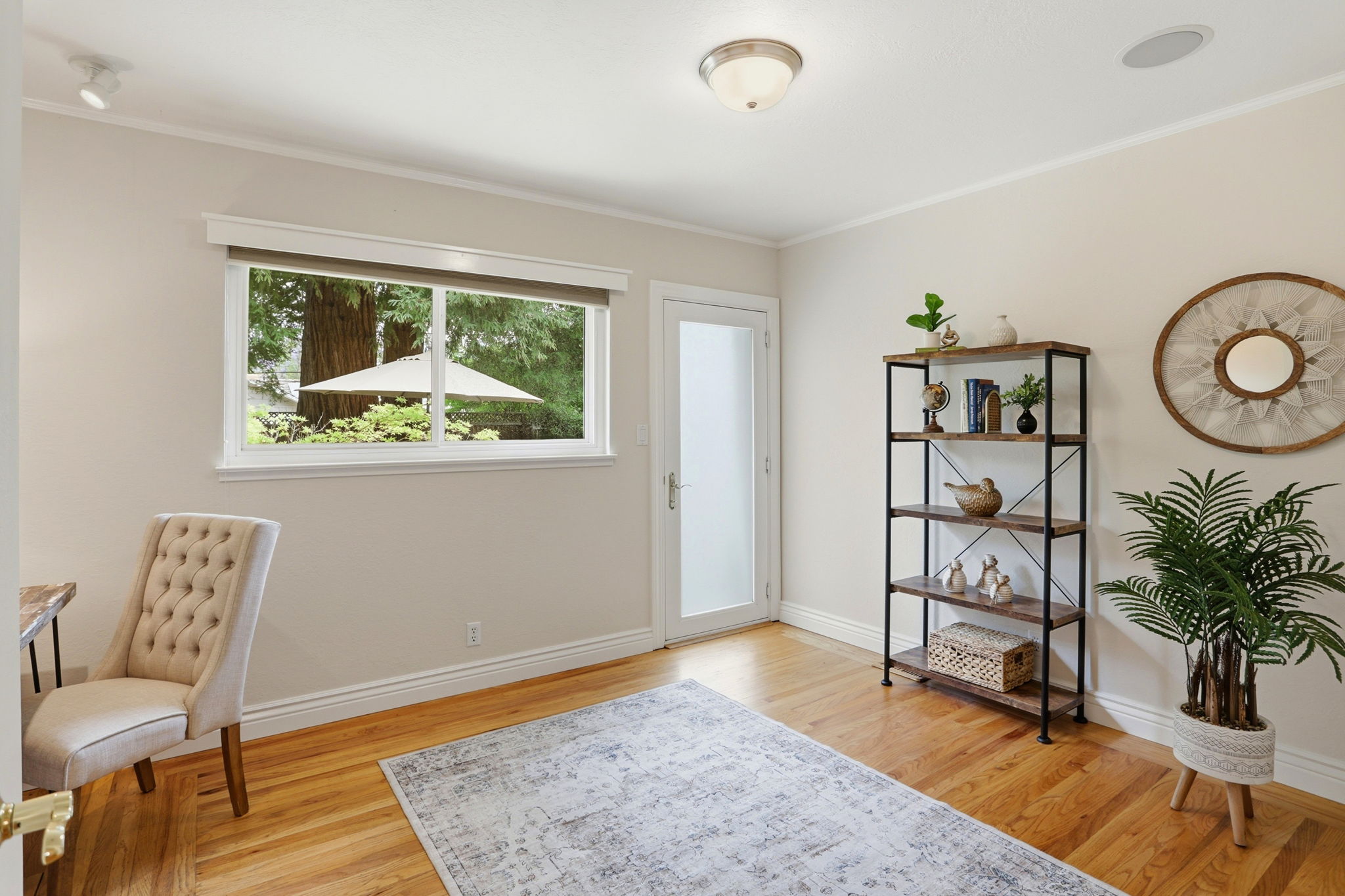 015_F8_2584 Lansford Ave