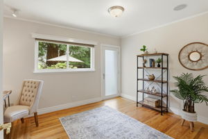 015_F8_2584 Lansford Ave