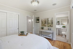 021_F8_2584 Lansford Ave