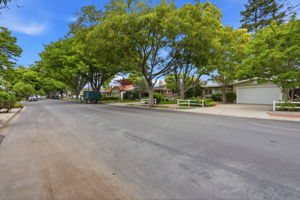 033_F8_2584 Lansford Ave
