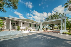 Clubhouse1-2