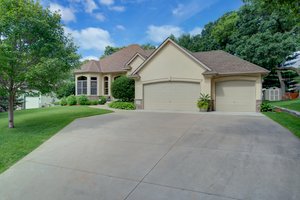  2585 Sean's Way, North Saint Paul, MN 55109, US Photo 2