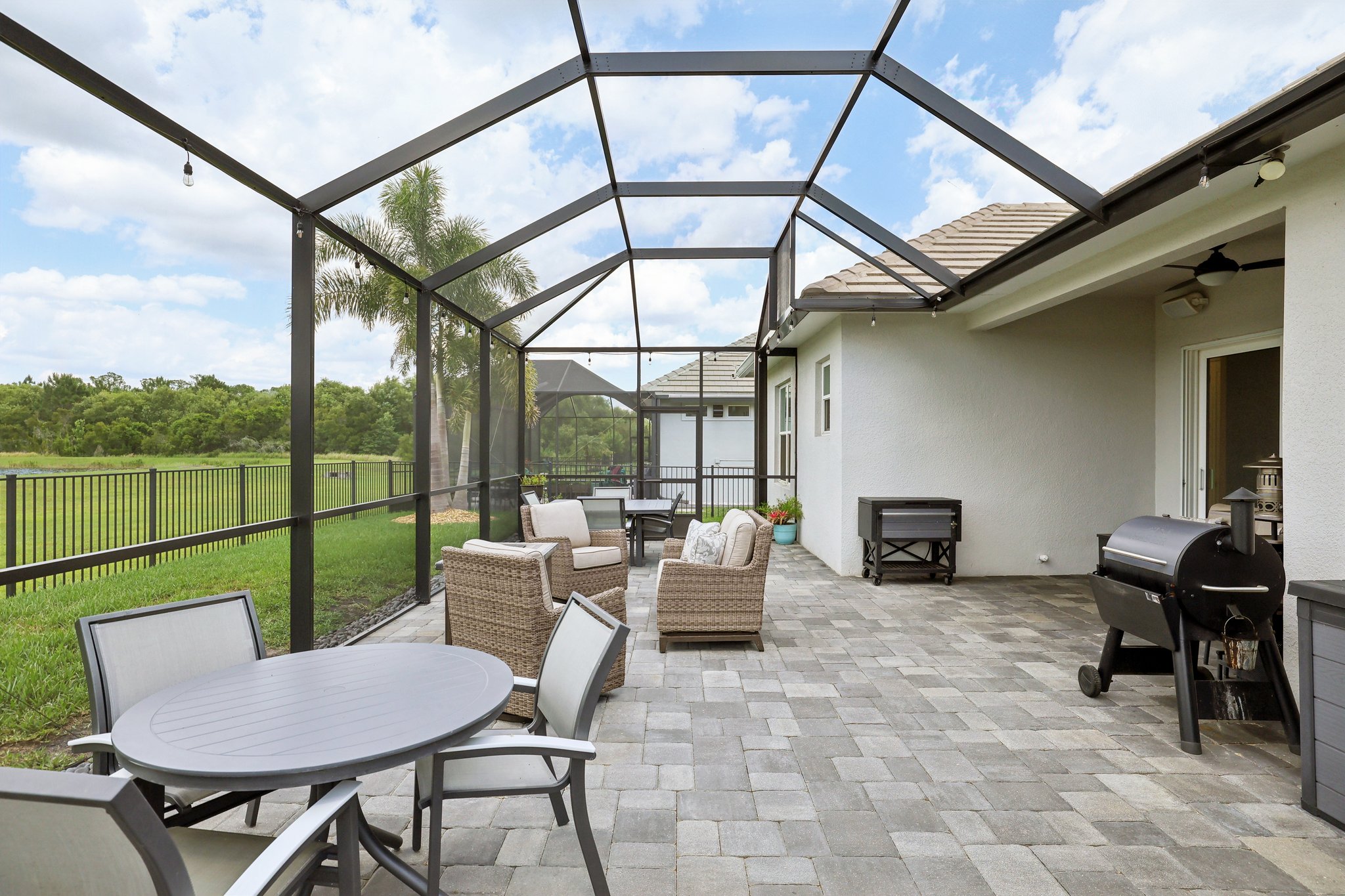 Lancaster Ridge Dr-1505-050.jpg