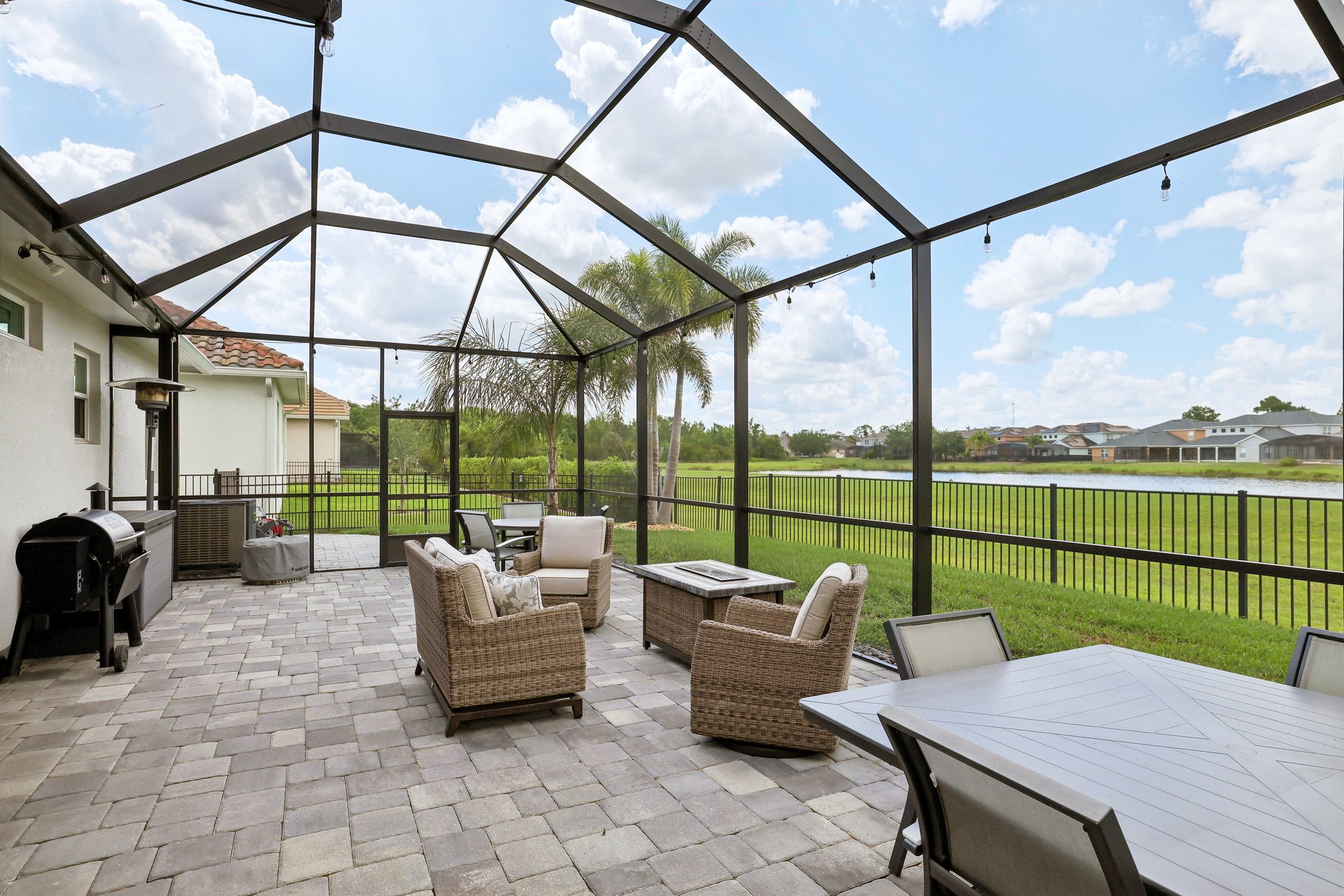 Lancaster Ridge Dr-1505-052.jpg