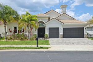Lancaster Ridge Dr-1505-001.jpg