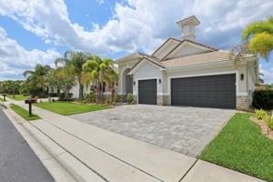 Lancaster Ridge Dr-1505-003.jpg