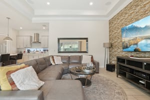 Lancaster Ridge Dr-1505-011.jpg