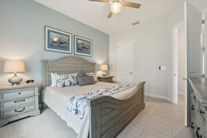 Lancaster Ridge Dr-1505-042.jpg