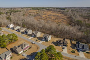 2589 Valley Dr, Clayton, NC 27520, USA Photo 42