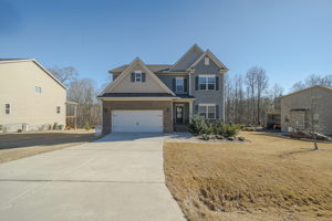 2589 Valley Dr, Clayton, NC 27520, USA Photo 5