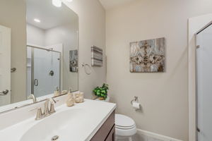 041_25899 Dollar St Hayward